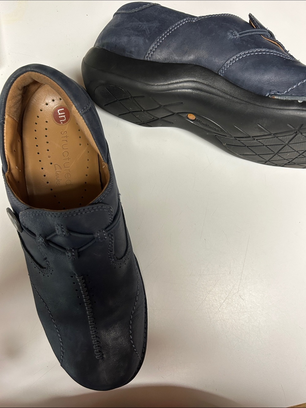 Structure Navy Blue Leather Slip-On Loafers for Women size is 9 1/2.